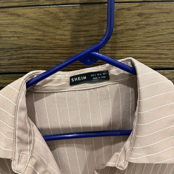 Top - Picture 2 of 3